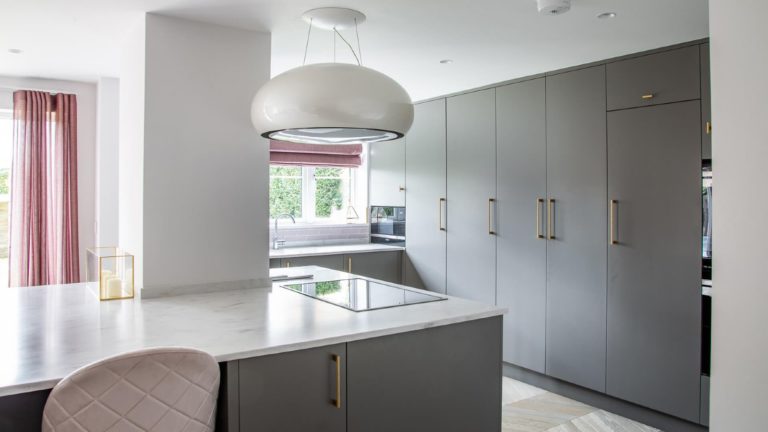 Contemporary kitchen with matching interior 1